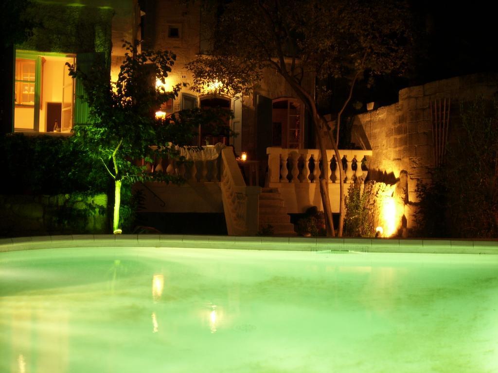 Les Saisons Bed & Breakfast Villeneuve-les-Avignon Exterior photo